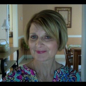 Meet your Posher, Laura